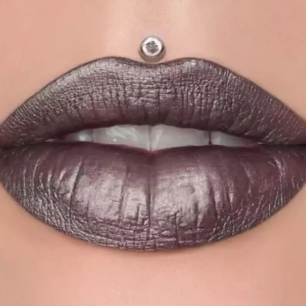 NEW Jeffree Star Velour Liquid Metallic Gray Lipstick - Restraints